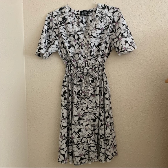 NWT Button-Up Sun Dress - Picture 4 of 8
